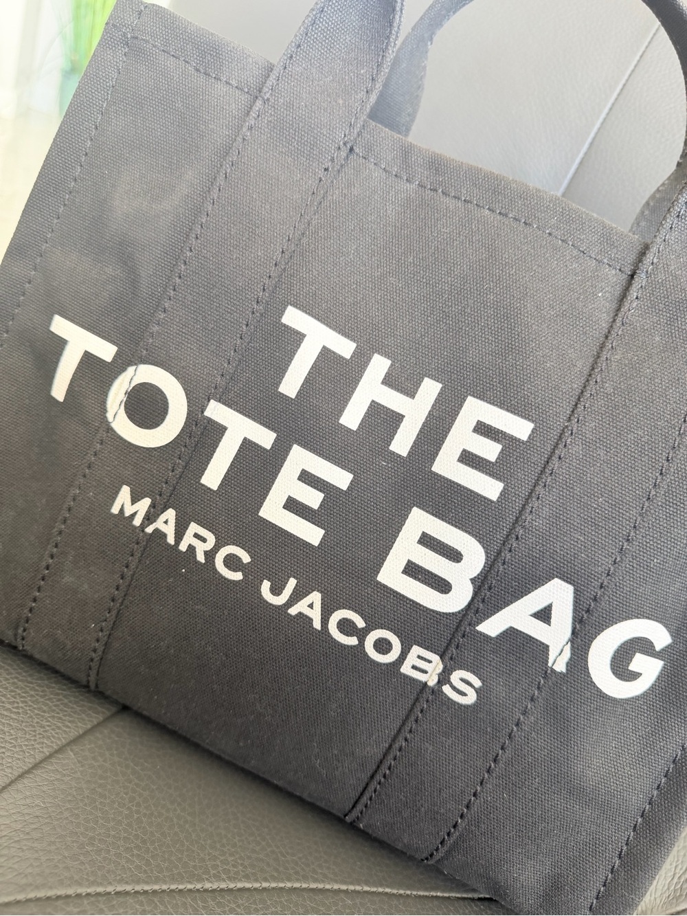 Marc Jacobs Black Canvas 'The Tote Bag' with White Logo - Picture 2 of 10